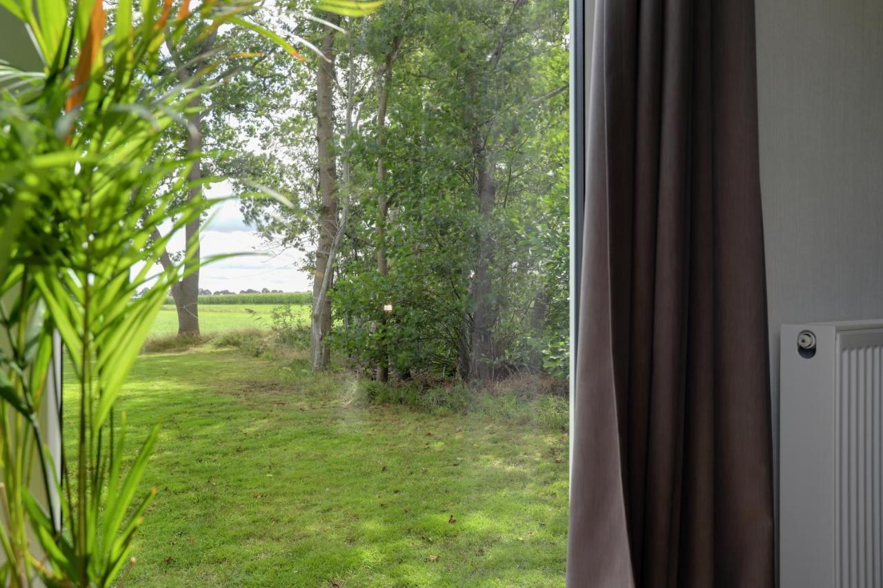 Landelijk Chalet 87 Oosterwolde  ภายนอก รูปภาพ